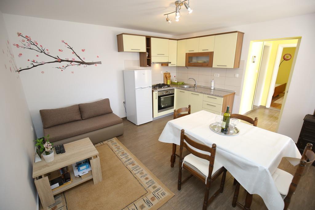 Apartment Marta *