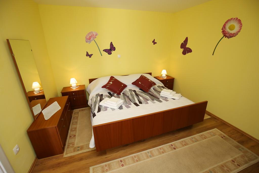 Apartment Marta *