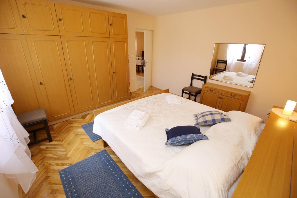 Apartment Marta Razanac